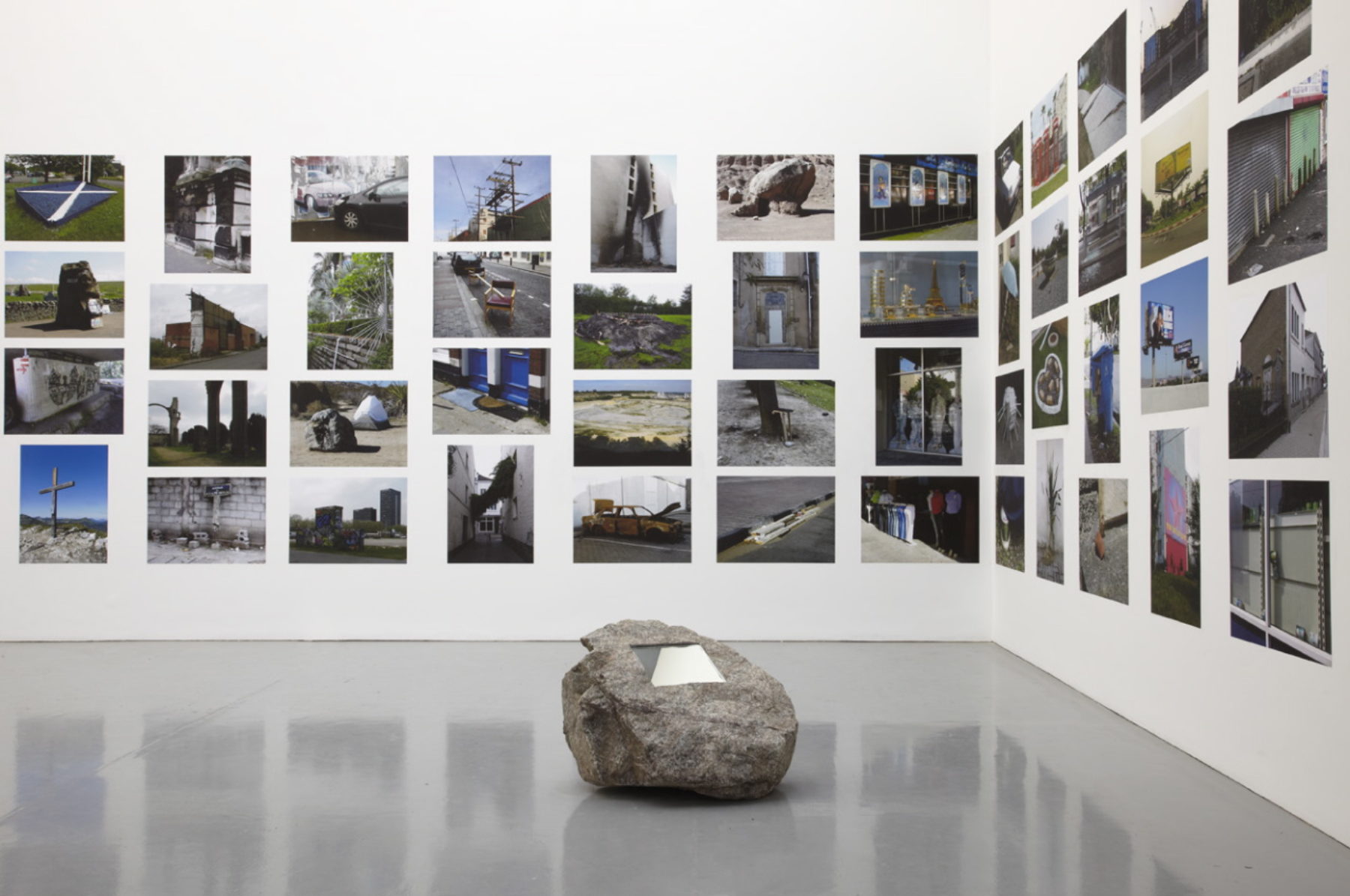Marjolijn Dijkman Theatrum Orbis Terrarum installation view. Photograph by Stuart Whipps