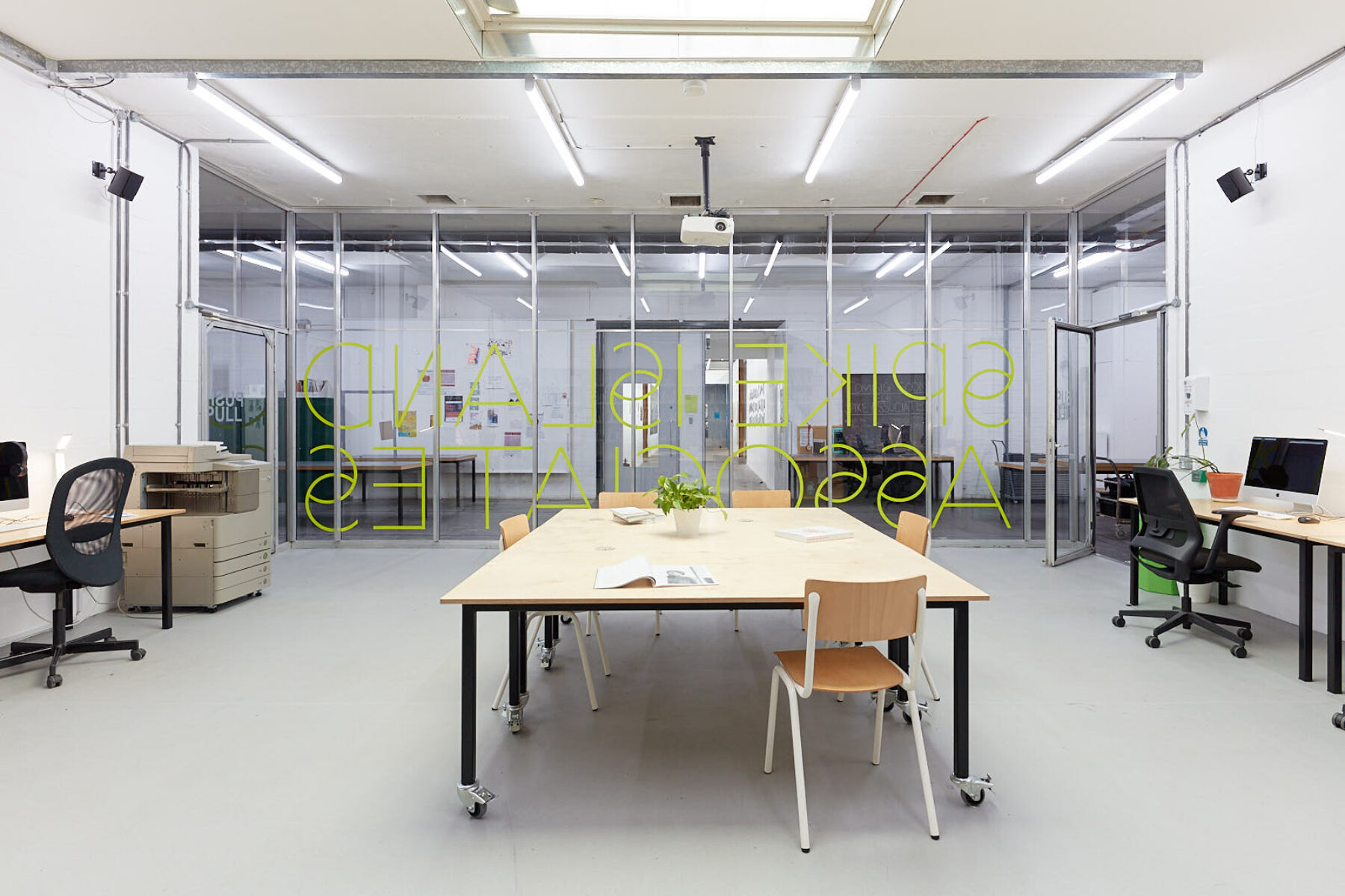 An image of the Spike Island associates workspace.